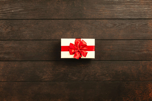 5 Sustainable Luxury Gifts for Her – Why a Pashmina Shawl Tops the List - Lumusae
