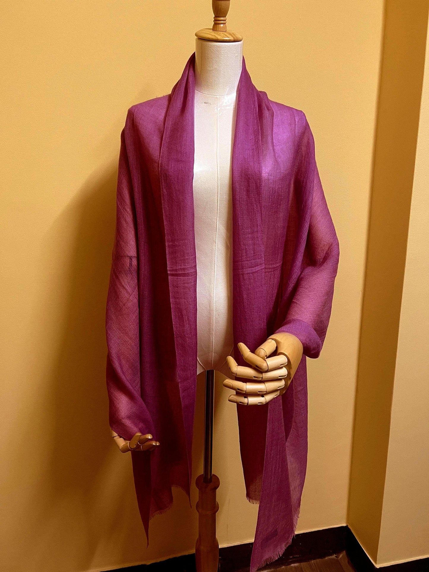 100% Pure Himalayan Cashmere Pashmina Shawl - Annapurna Fuchsia Pink
