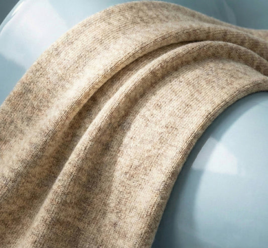 The Original V-Neck | 100% Undyed Cashmere (200g)