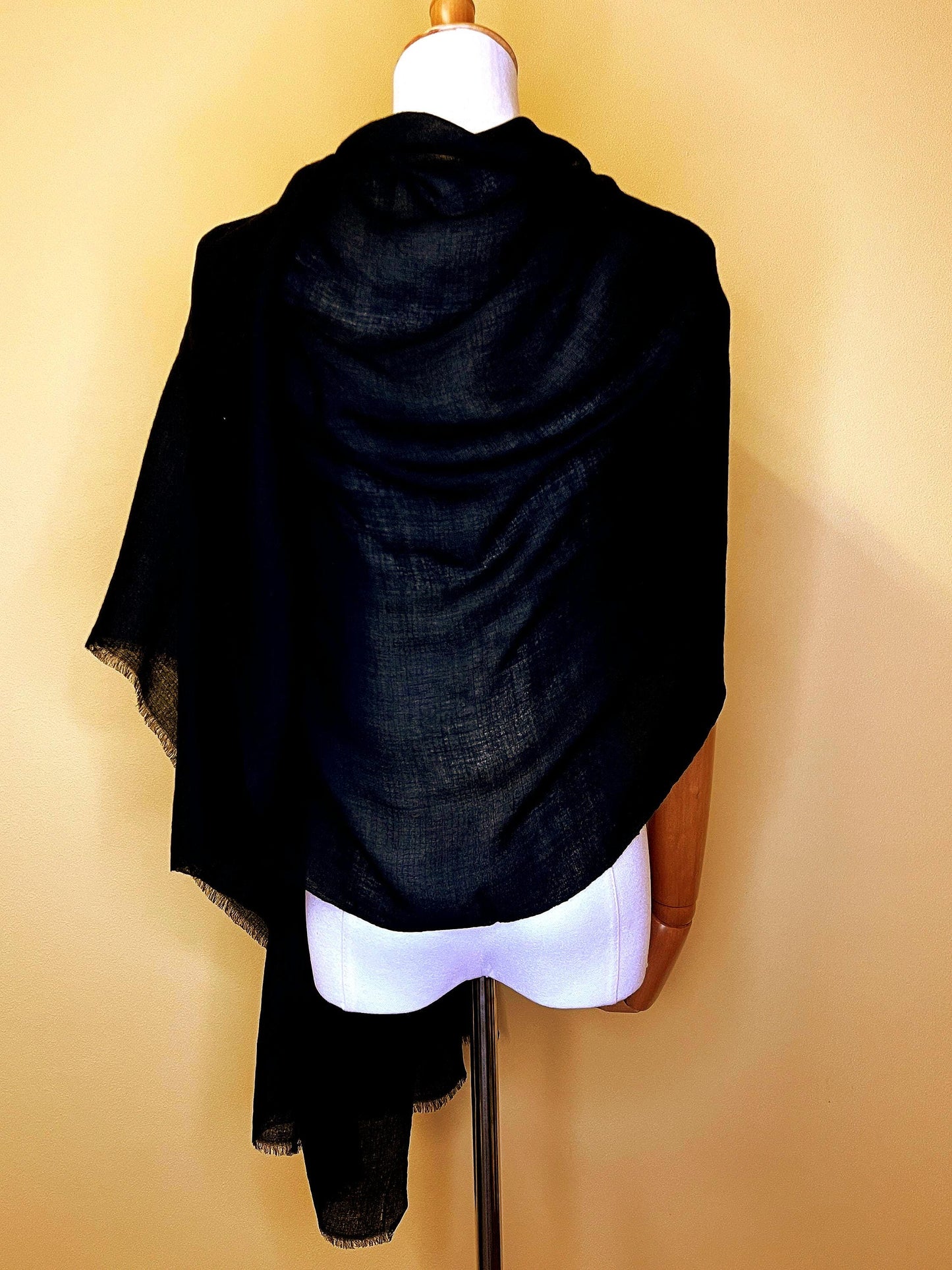 100% Pure Himalayan Cashmere Pashmina Shawl - Dolpo Collection Ebony Black