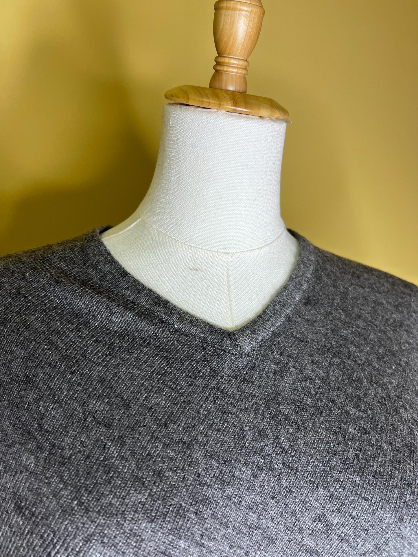 100% Pure Himalayan Cashmere Pashmina Poncho - Upper Mustang Collection Natural Grey