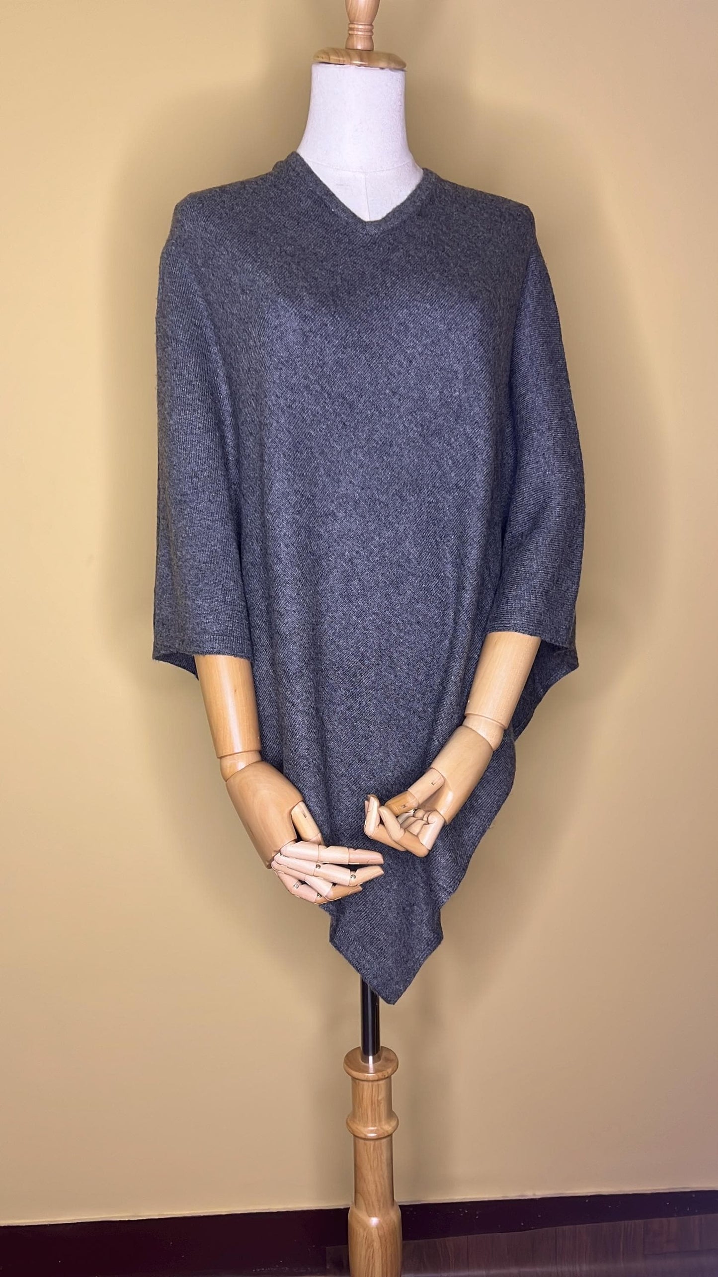 100% Pure Himalayan Cashmere Pashmina Poncho - Upper Mustang Collection Natural Grey