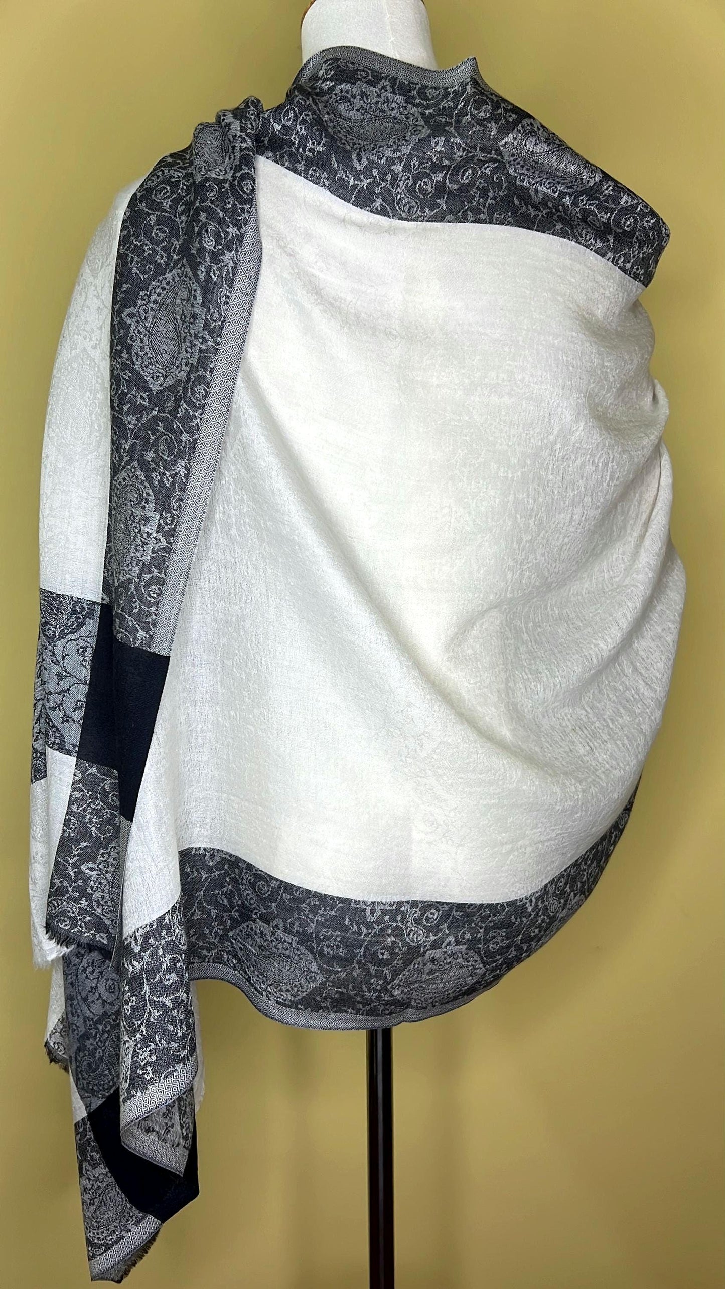 100% Pure Himalayan Cashmere Pashmina Shawl - Namche Moonlight Silver