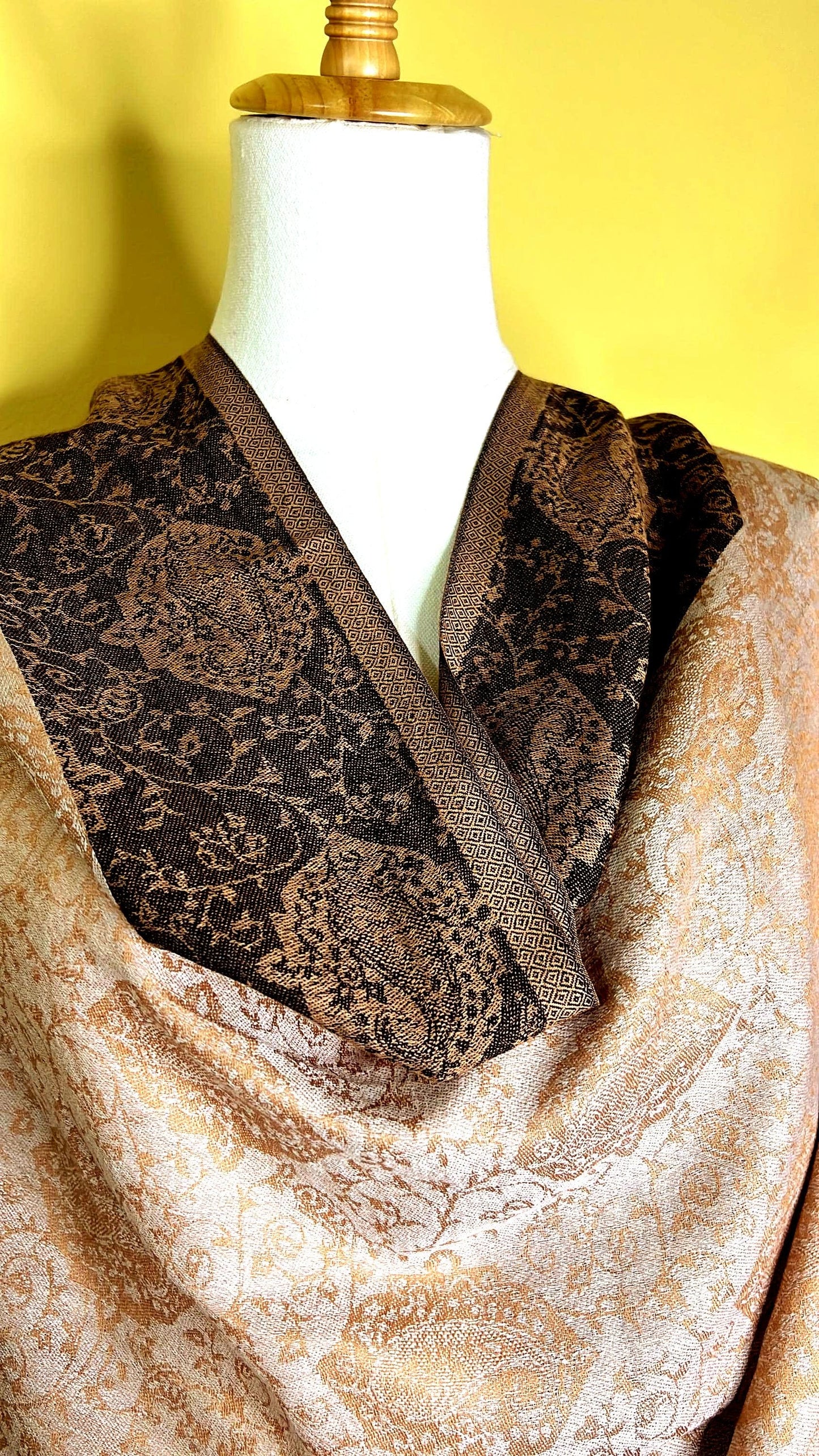 100% Pure Himalayan Cashmere Pashmina Shawl - Mustang Desert Sand