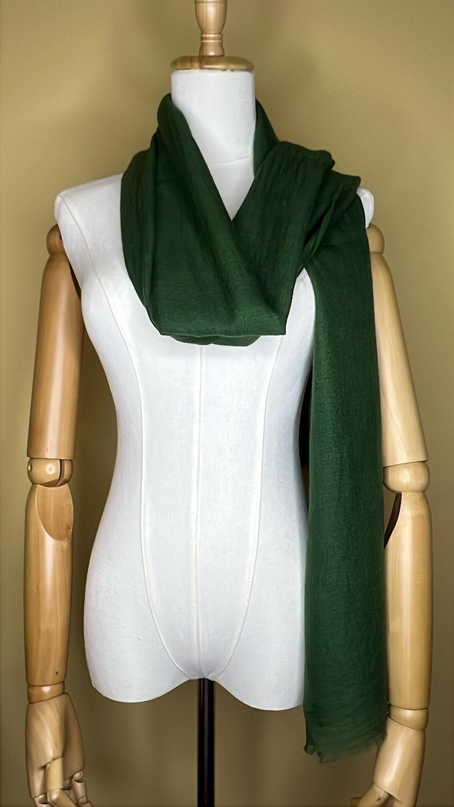 100% Pure Himalayan Cashmere Pashmina Shawl - Mustang Collection Forest Green