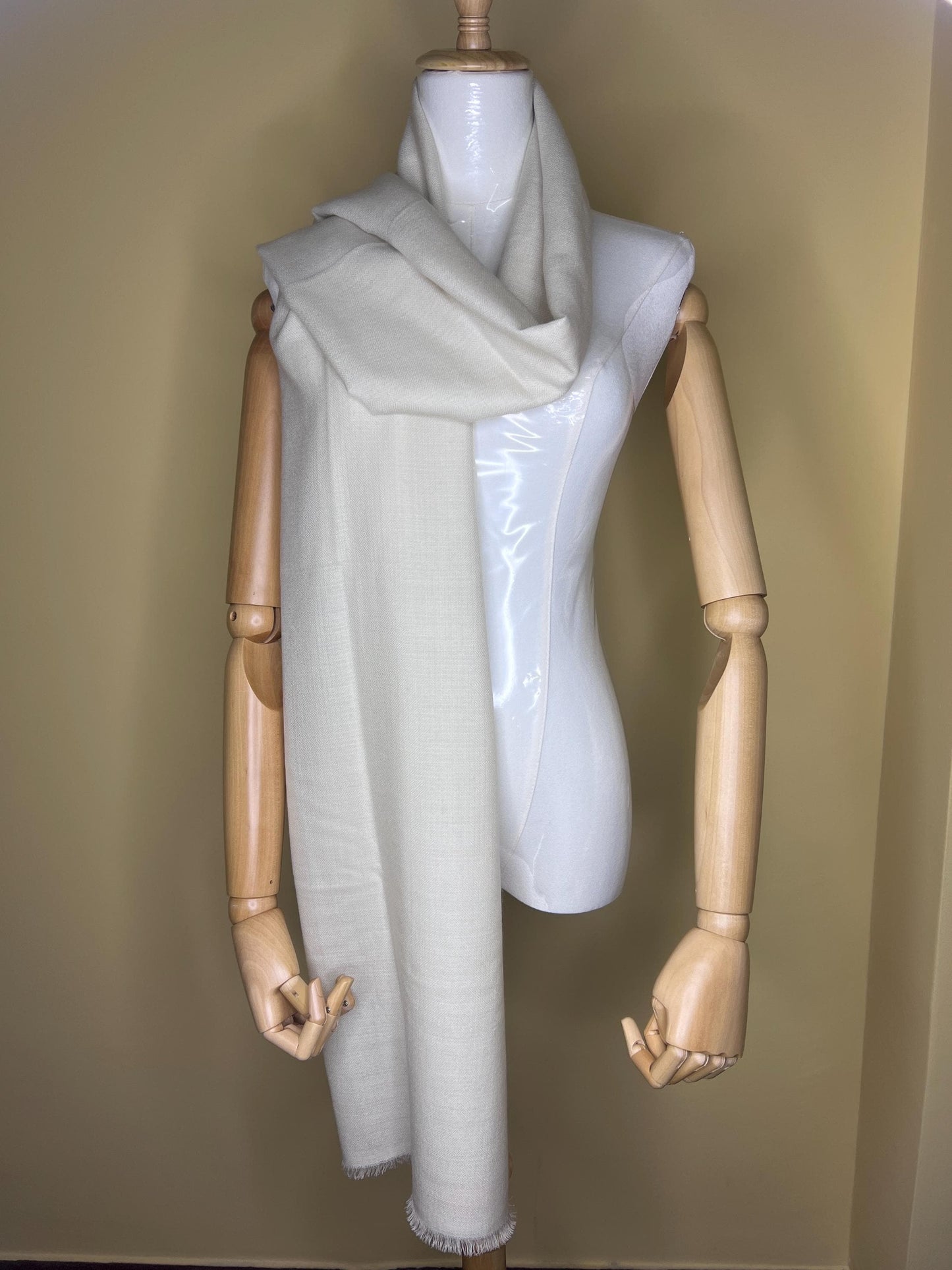 100% Pure Himalayan Cashmere Pashmina Shawl - Mustang Collection Everest White