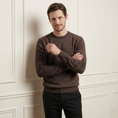 Brown men's 100% cashmere crewneck sweater - front view, arms folded