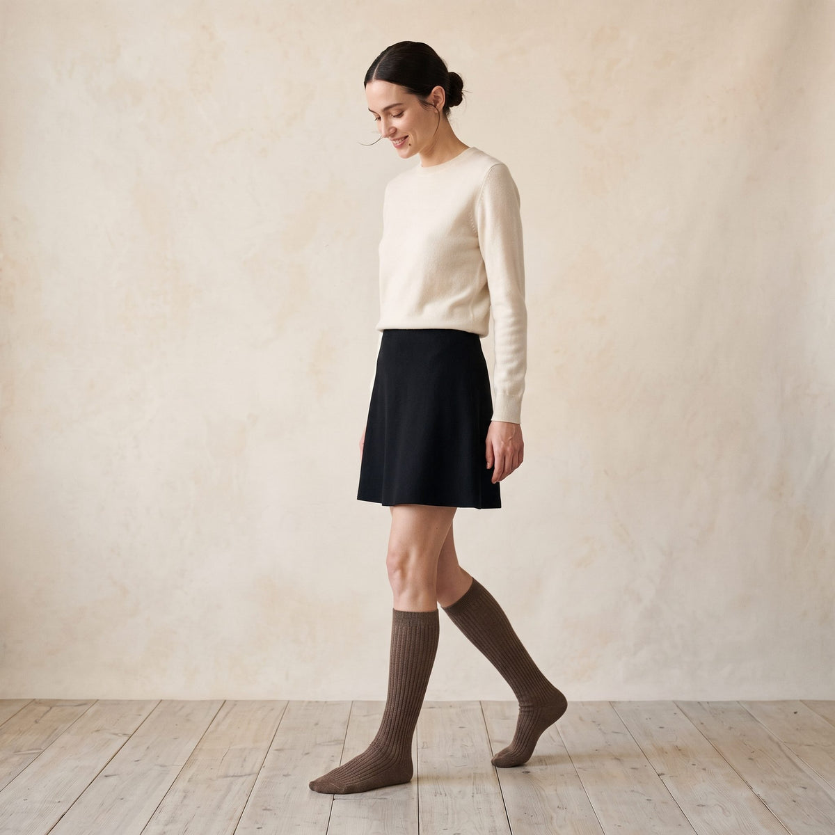 Brown women's 100% cashmere knee-high socks - worn by a model, view 2