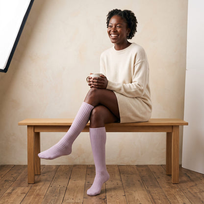 Lilac women's 100% cashmere knee-high socks - worn by a model, view 2