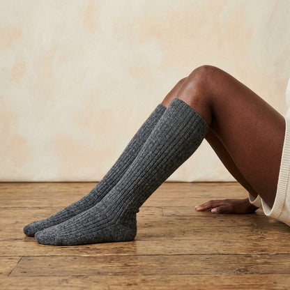 Dark Grey Melange women's undyed cashmere knee-high socks - worn by a model, view 2