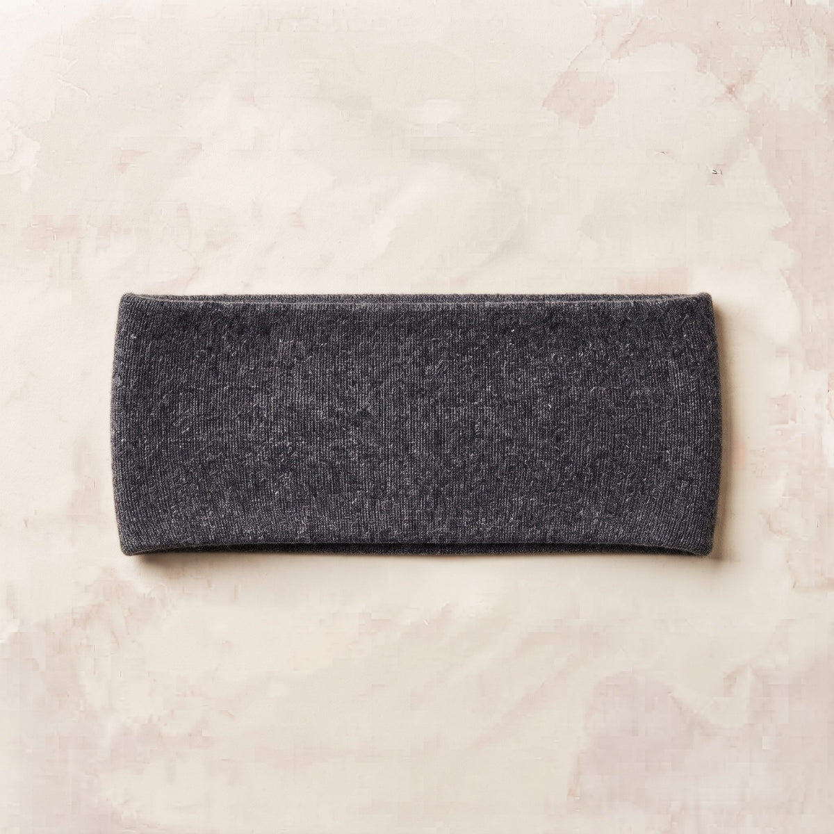 Undyed Gomba twisted-front cashmere headband in Dark Grey Melange, flat back