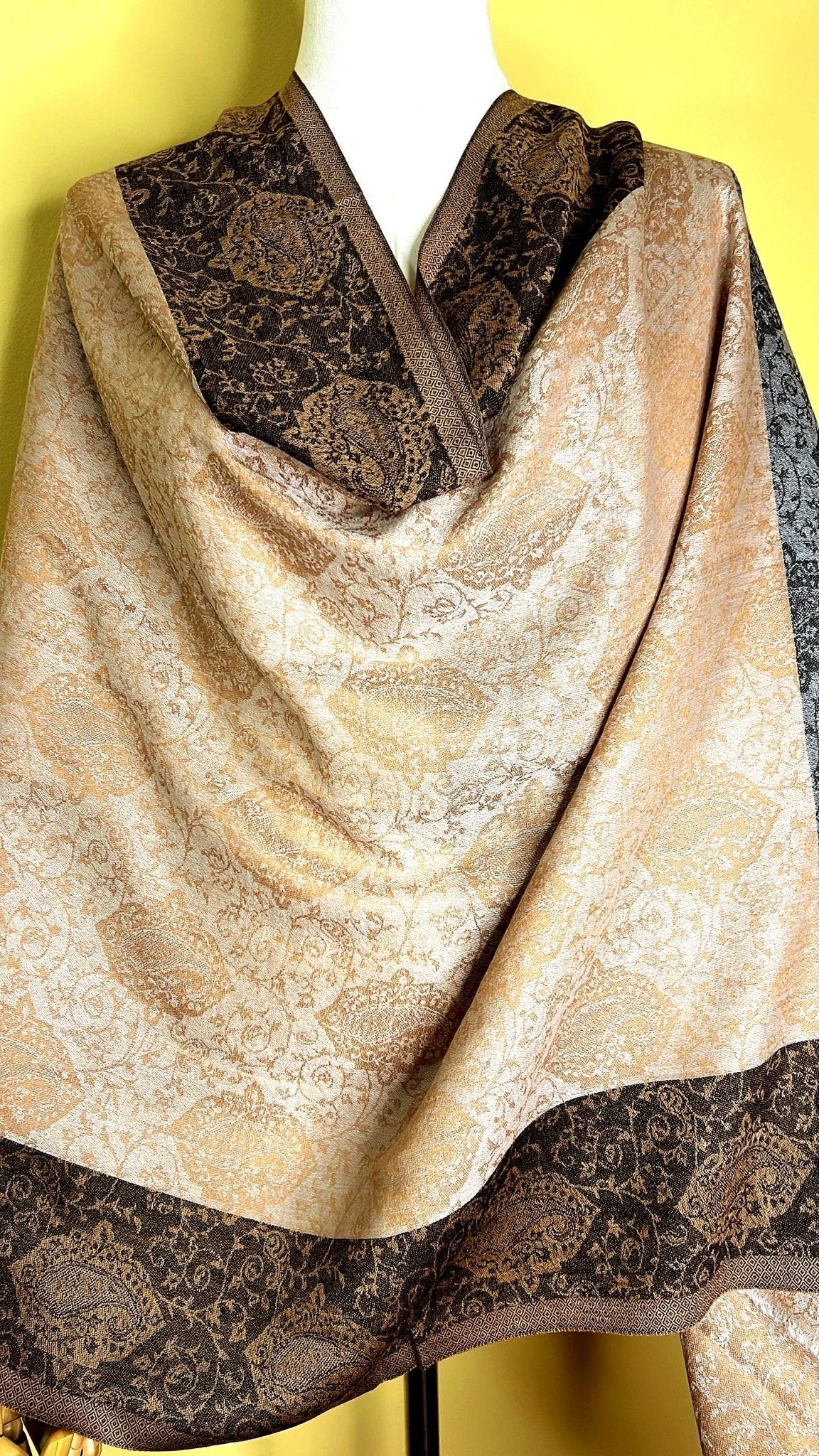 100% Pure Himalayan Cashmere Pashmina Shawl - Mustang Desert Sand - Lumusae