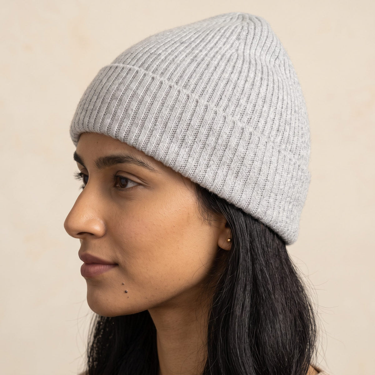 WRLM Women's Undyed Cashmere Beanie - Haven Ribbed Light Grey Melange 5