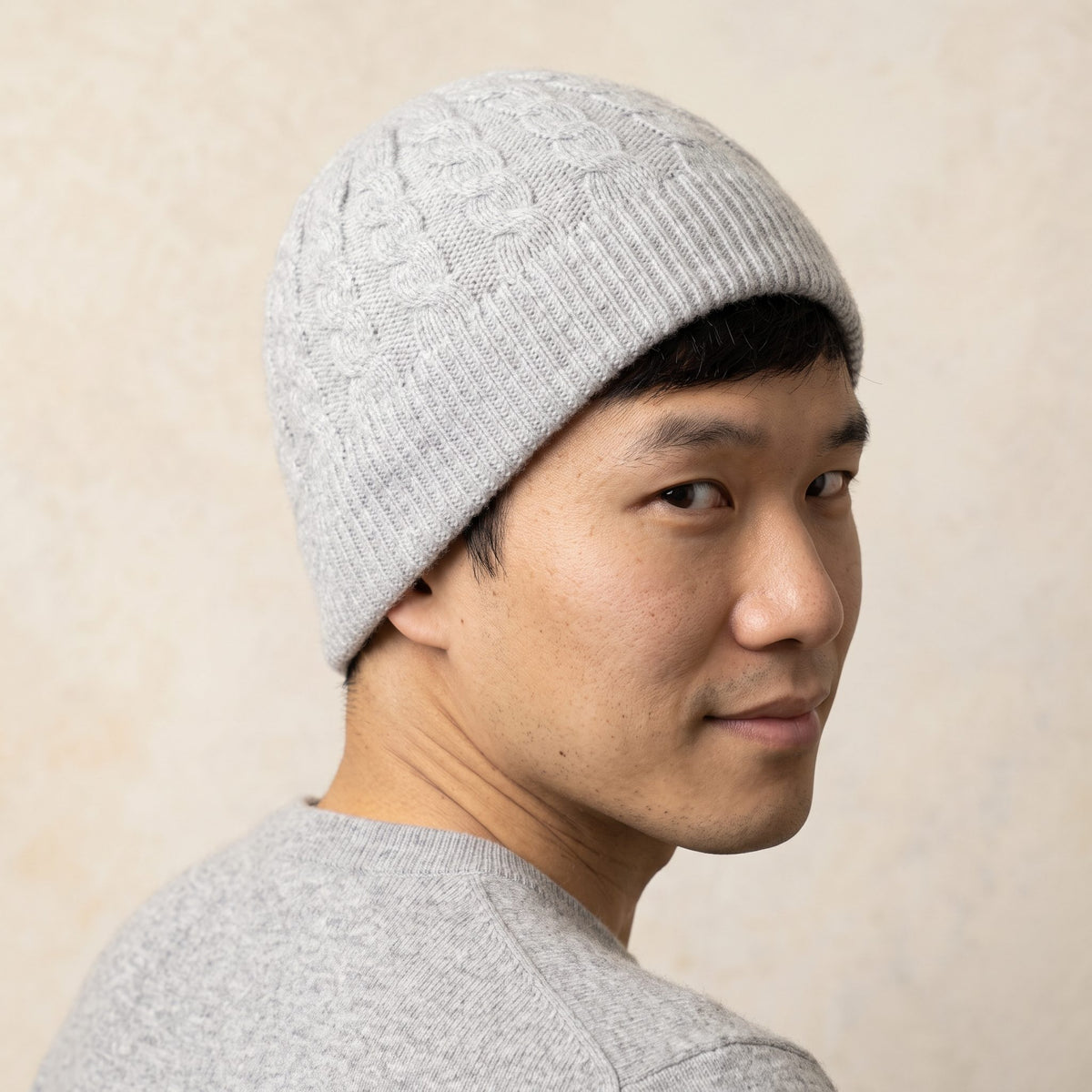 HCLM Men's Undyed Cashmere Beanie - Heritage Cable Knit Light Grey Melange 7