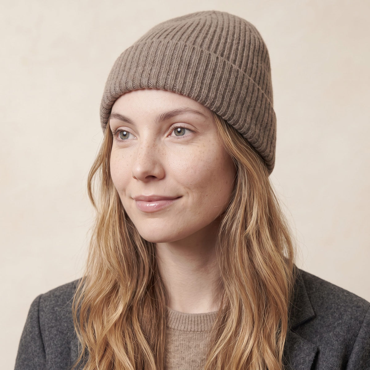 WRBR Women's Cashmere Beanie - Haven Ribbed Brown 3