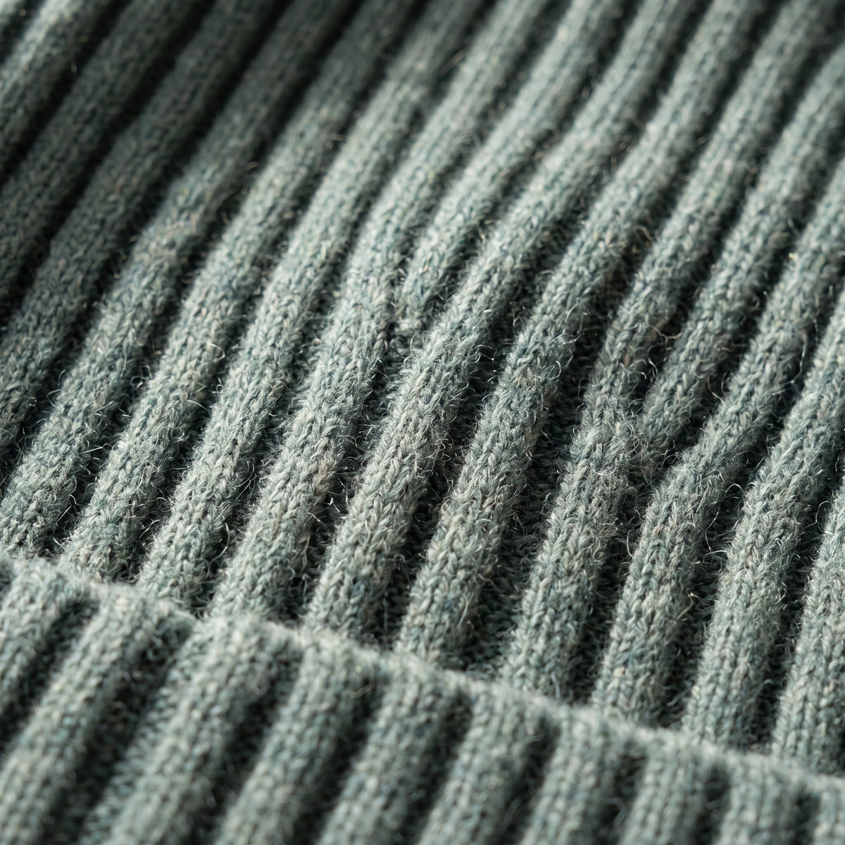 HRHJ Men's Cashmere Beanie - Haven Ribbed Heathered Jade 3