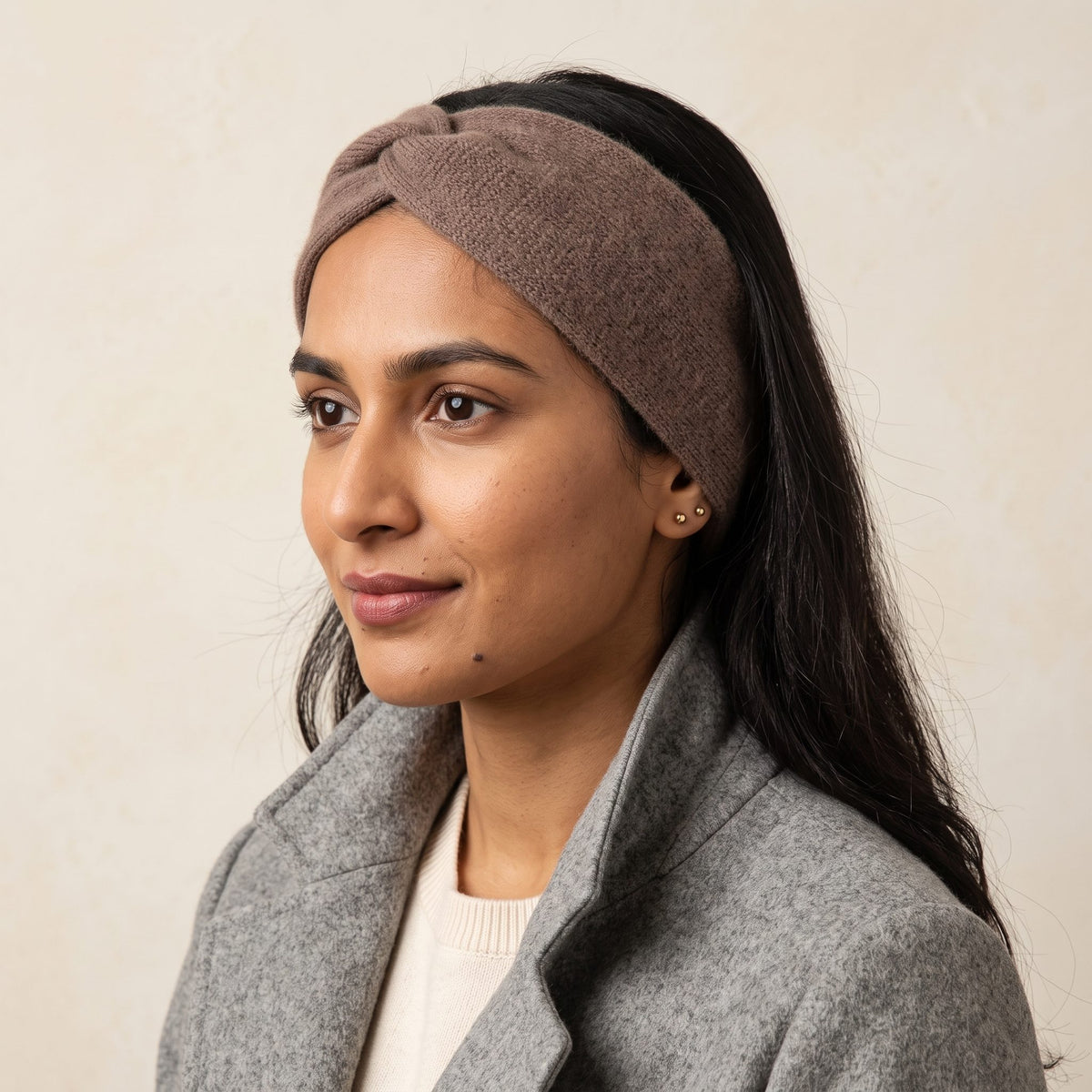 Gomba twisted-front cashmere headband in Brown, worn, view 2