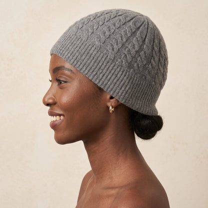 WCMM Women's Undyed Cashmere Beanie - Heritage Cable Knit Mid Grey Melange 5