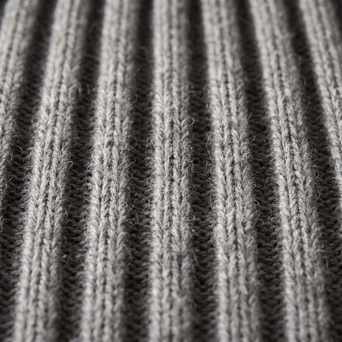 WRMM Women's Undyed Cashmere Beanie - Haven Ribbed Mid Grey Melange 3