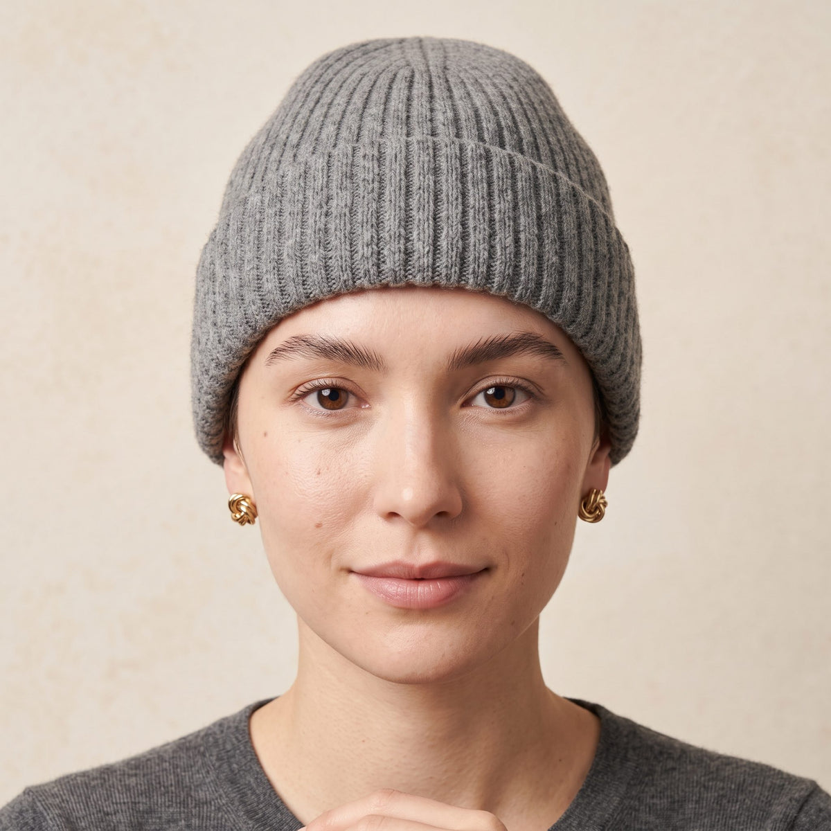 WRMM Women's Undyed Cashmere Beanie - Haven Ribbed Mid Grey Melange 4