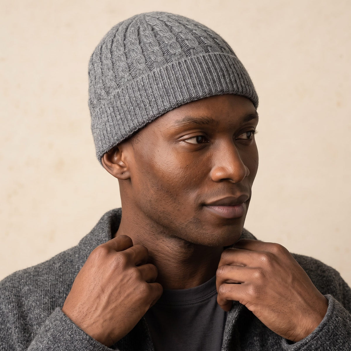 HCMM Men's Undyed Cashmere Beanie - Heritage Cable Knit Mid Grey Melange 5