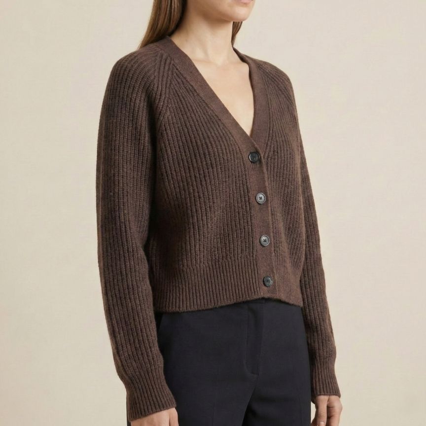 The Lhotse V-Neck Cardigan Chunky Knit Himalayan Cashmere For Women