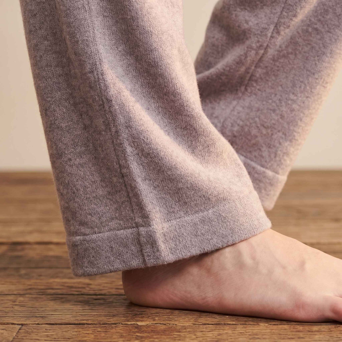 The Zenith Pure Himalayan Cashmere Sweatpant For Women