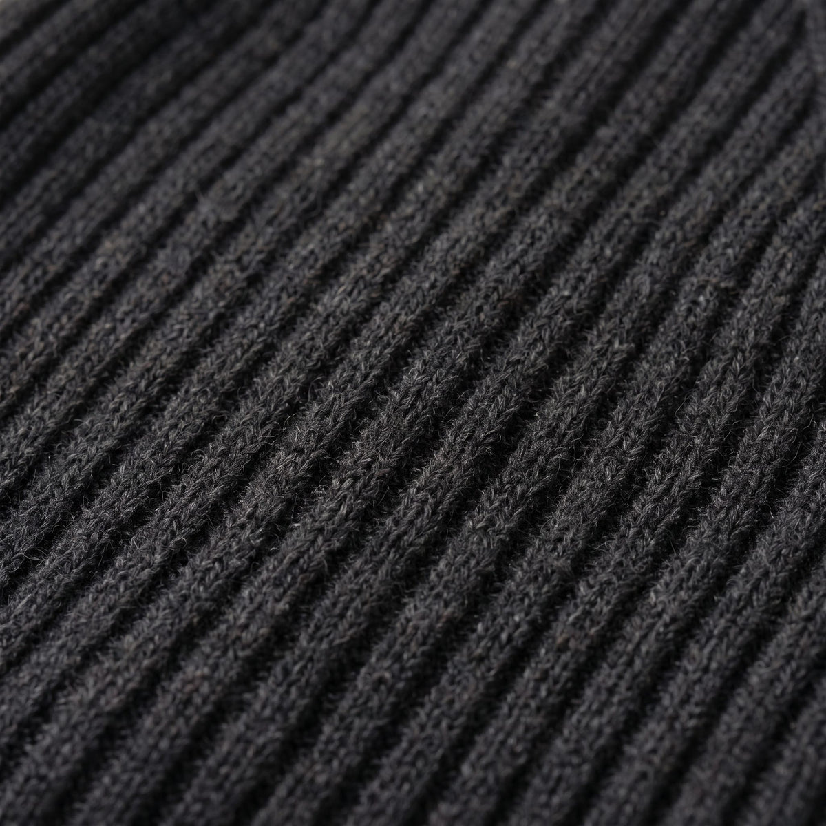 HRDM Men's Undyed Cashmere Beanie - Haven Ribbed Dark Grey Melange 2