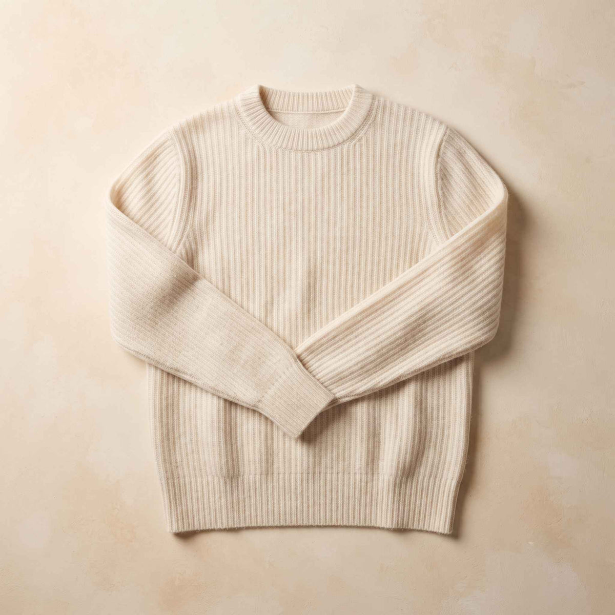 Men's ultra-thick 4-ply cashmere crewneck sweater in Off White — view 1