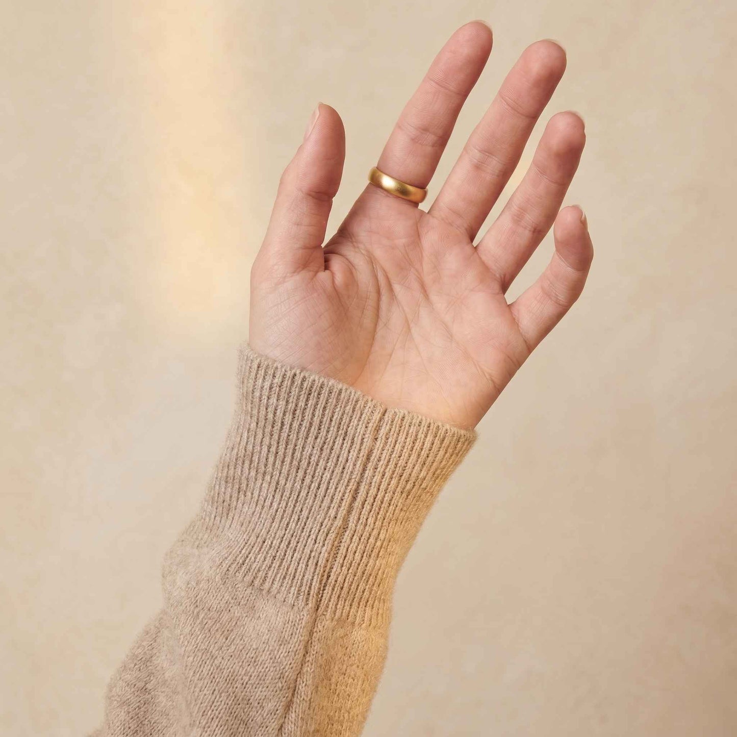 100% Undyed Cashmere Women's Hoodie — Chemical-Free Natural Chyangra Cashmere