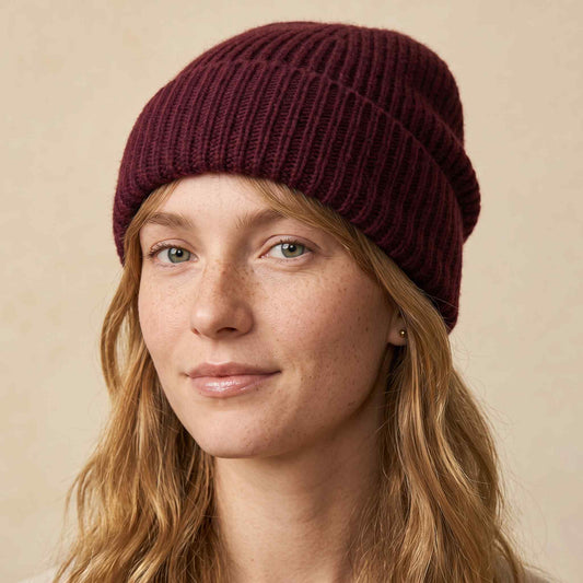Women's hand-knit cashmere beanie in Wine Red - view 1