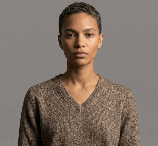 The Original V-Neck | 100% Undyed Cashmere (200g)