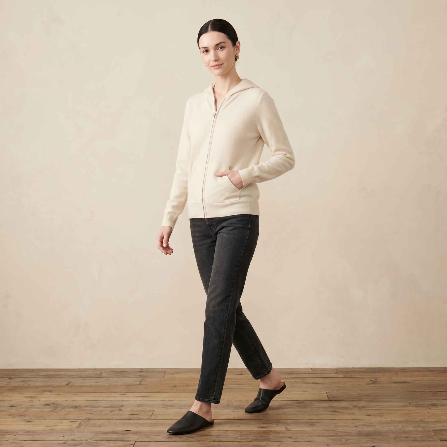 100% Cashmere Women's Zip Hoodie — 12-Gauge 2-Ply 16-Micron Himalayan Cashmere