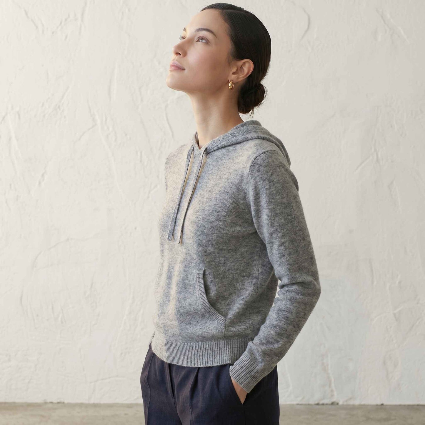 100% Undyed Cashmere Women's Hoodie — Chemical-Free Natural Chyangra Cashmere