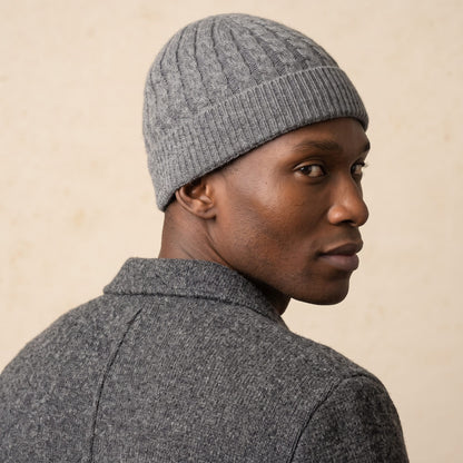 HCMM Men's Undyed Cashmere Beanie - Heritage Cable Knit Mid Grey Melange 7