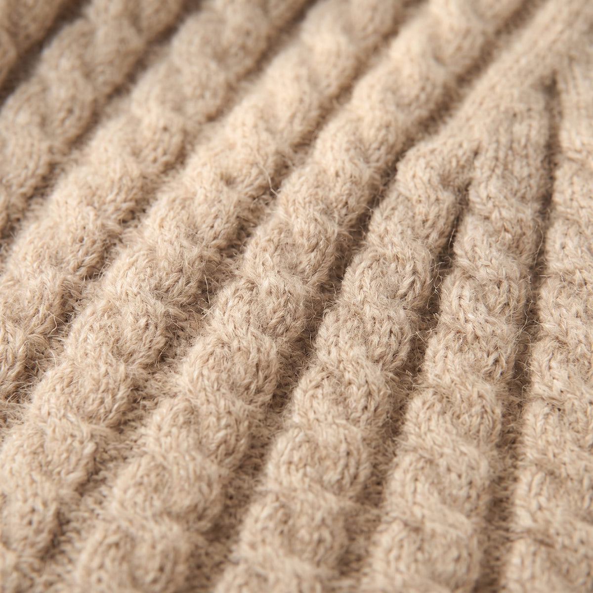HCOM Men's Undyed Cashmere Beanie - Heritage Cable Knit Oatmeal Melange 2