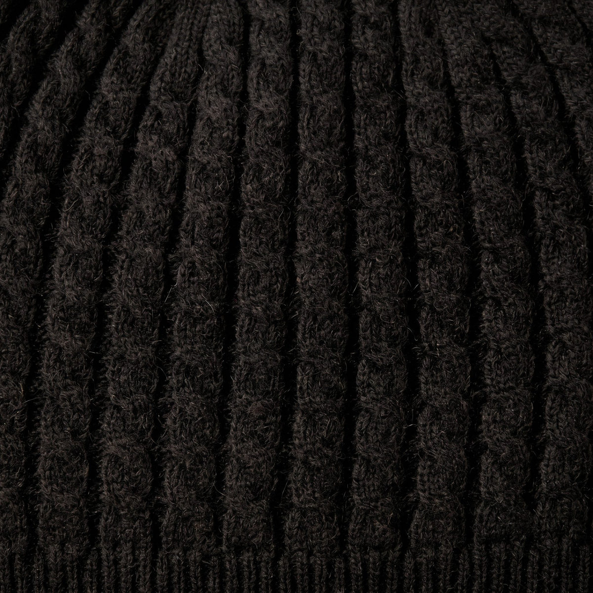 WCBK Women's Cashmere Beanie - Heritage Cable Knit Black 2
