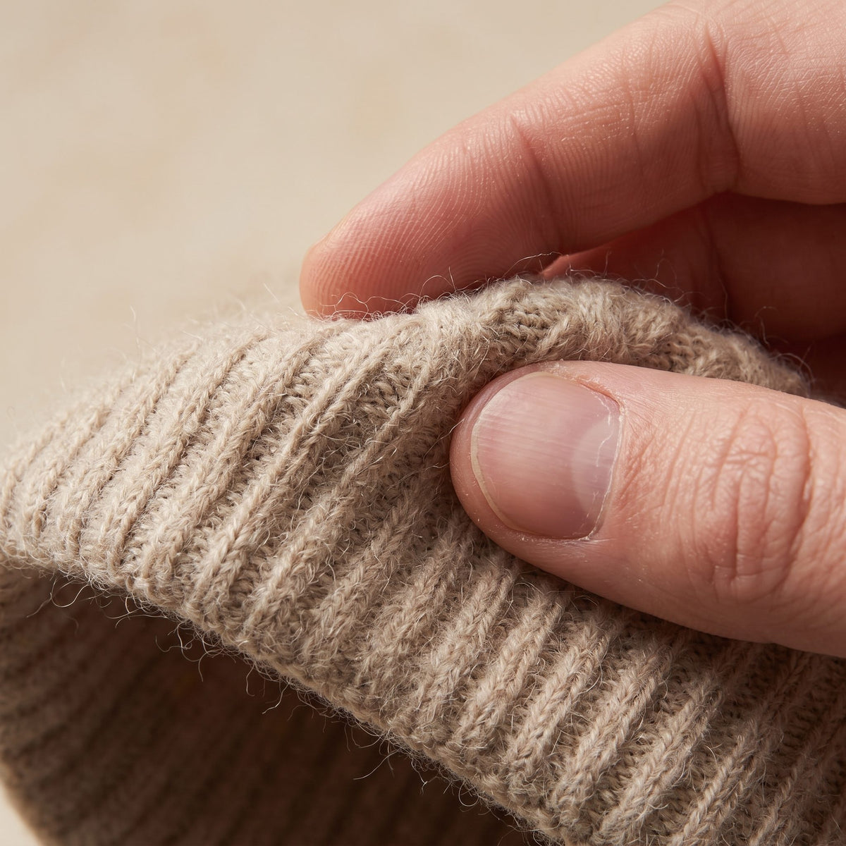 HCOM Men's Undyed Cashmere Beanie - Heritage Cable Knit Oatmeal Melange 3