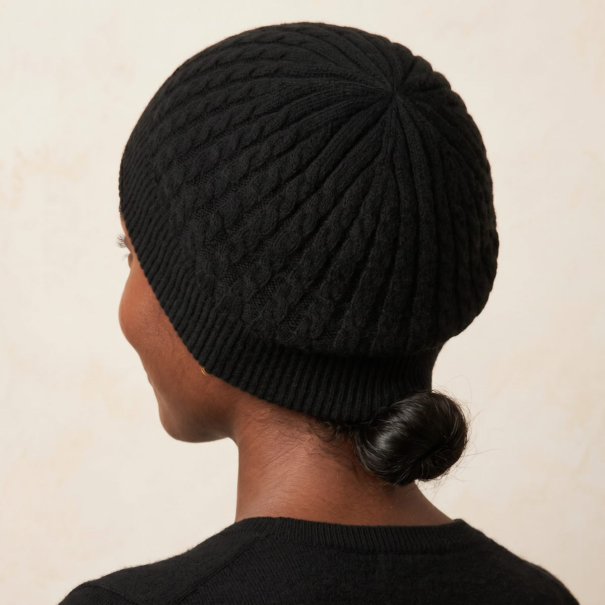 WCBK Women's Cashmere Beanie - Heritage Cable Knit Black 5