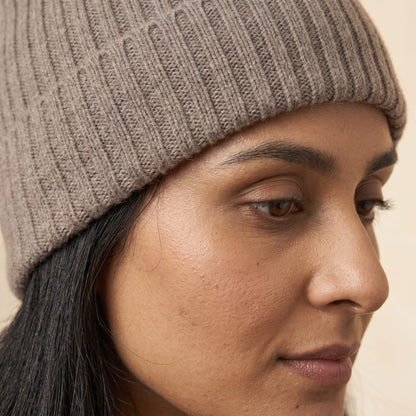 WRTM Women's Undyed Cashmere Beanie - Haven Ribbed Toast Melange 7