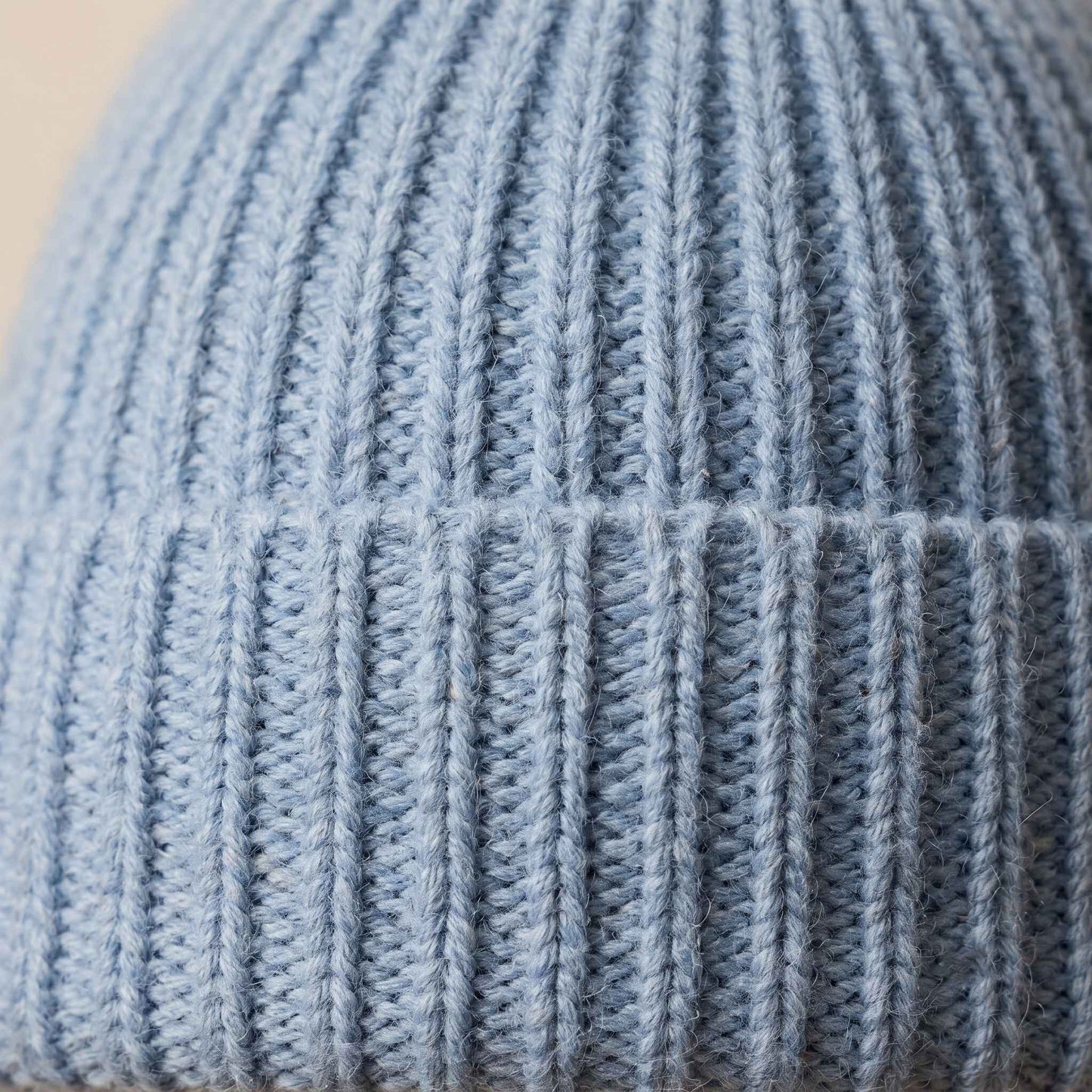 Men's hand-knit ribbed cashmere beanie, Noma in Sky Blue - view 2