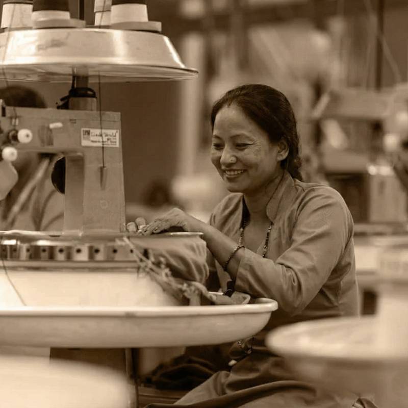 100% FREE RETURNS & EXCHANGES