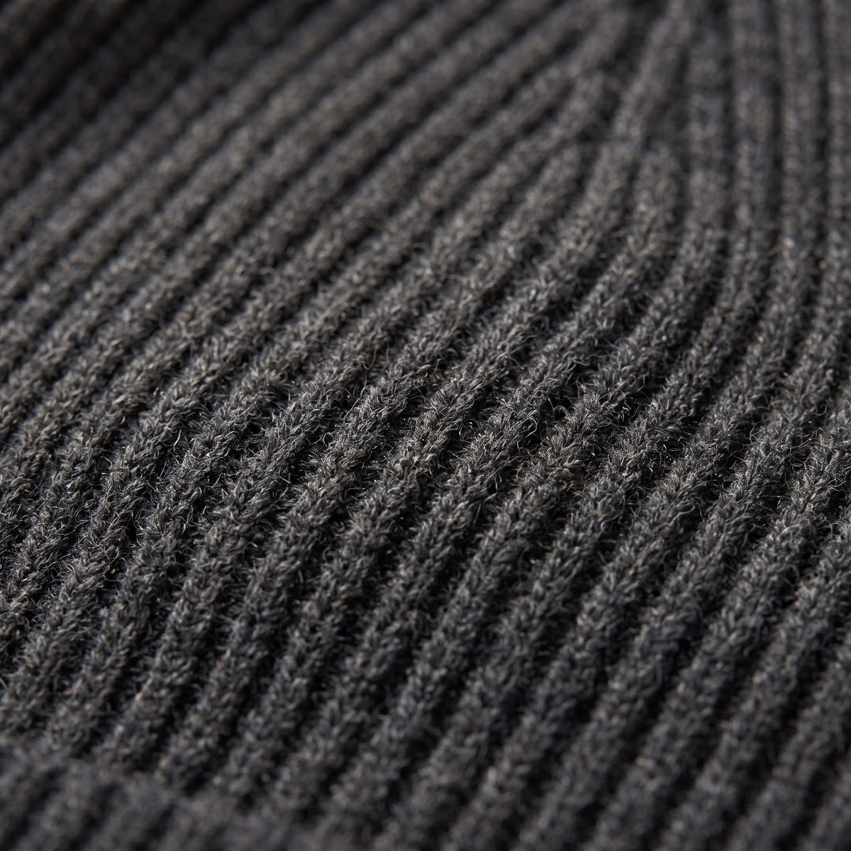 WRDM Women's Undyed Cashmere Beanie - Haven Ribbed Dark Grey Melange 3