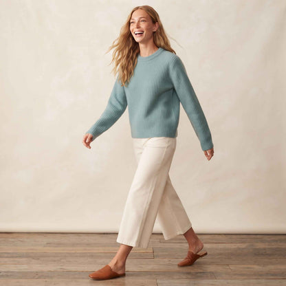 Women's heavyweight ribbed cashmere crewneck sweater in Heathered Jade — view 2
