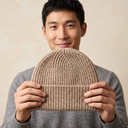 Men's undyed cashmere beanie, natural melange in Oatmeal Melange - view 2