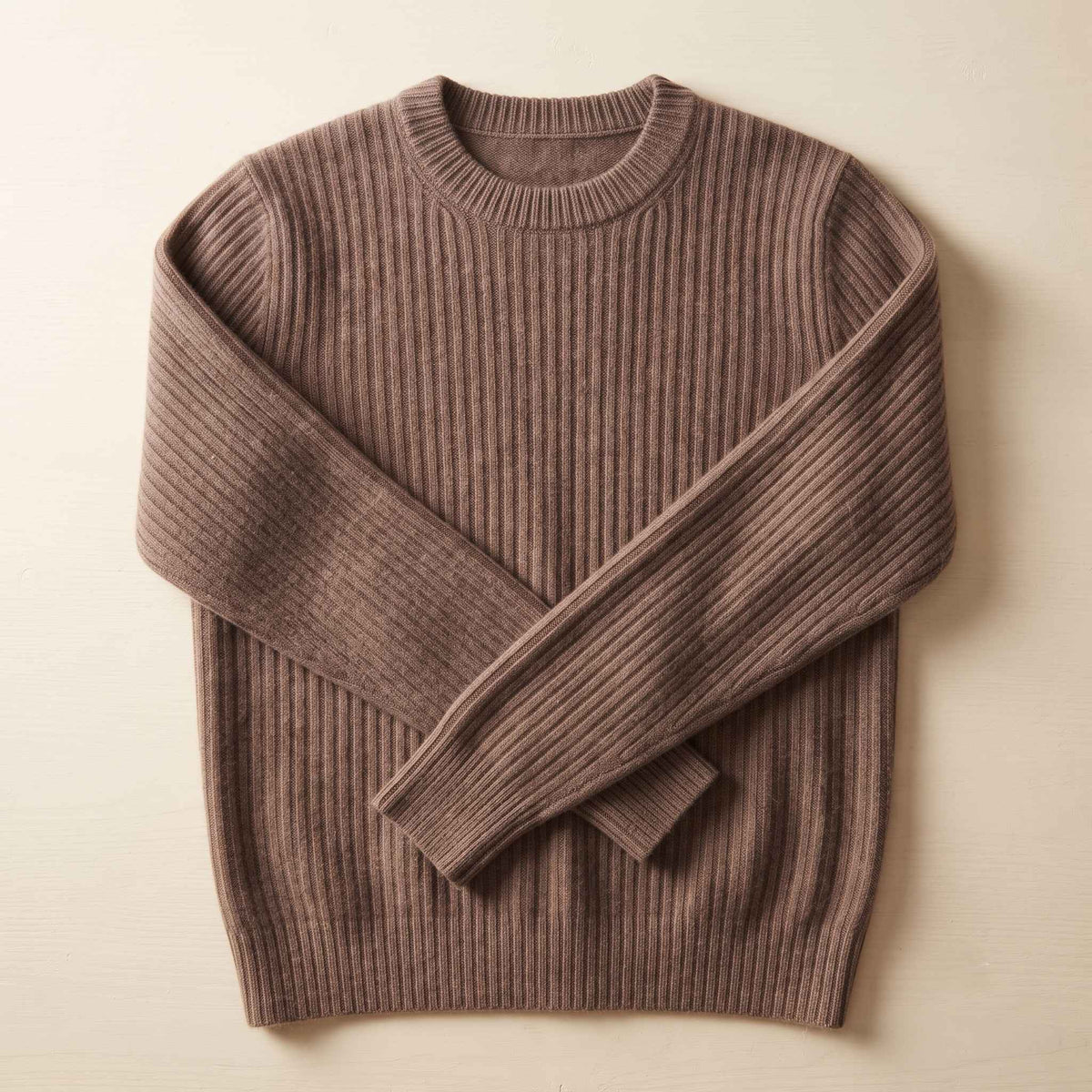 Men's ultra-thick 4-ply cashmere crewneck sweater in Brown — view 2