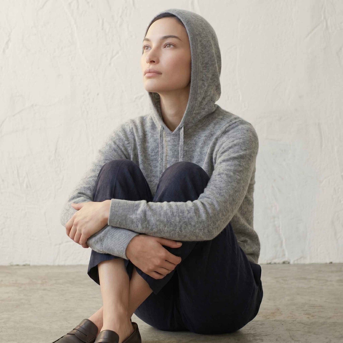 100% Undyed Cashmere Women's Hoodie — Chemical-Free Natural Chyangra Cashmere