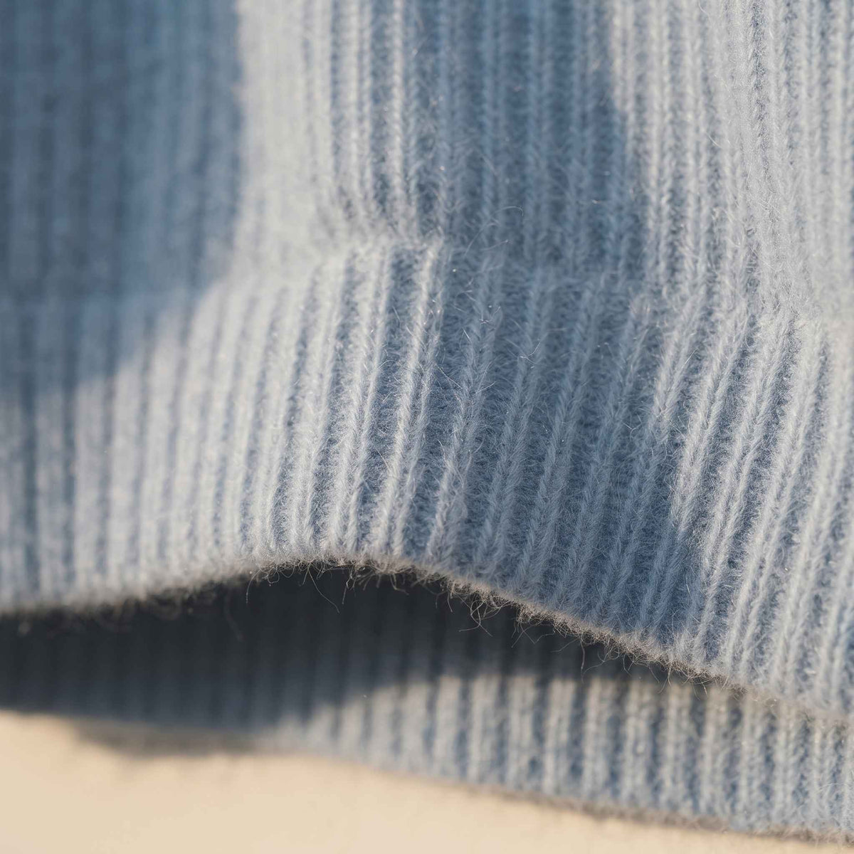 Men's ultra-thick 4-ply cashmere crewneck sweater in Sky Blue — view 2