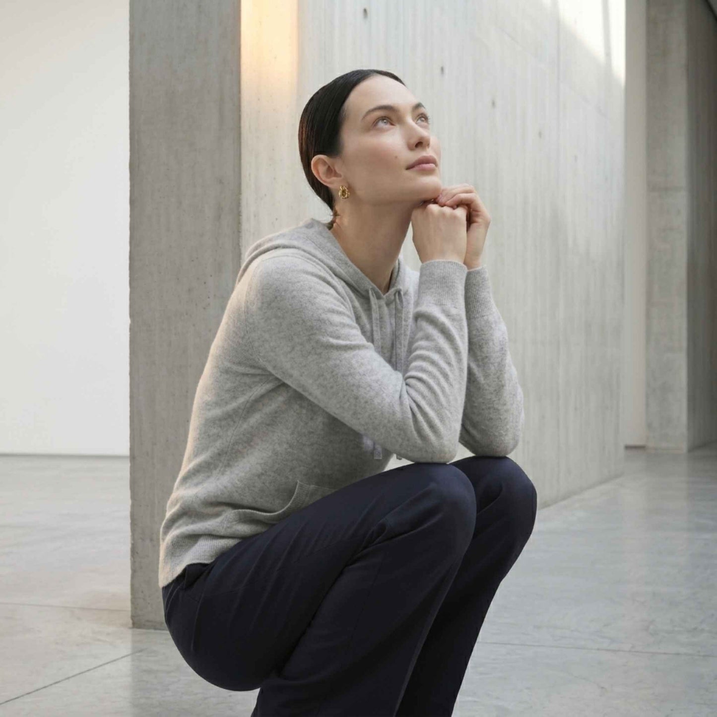 100% Undyed Cashmere Women's Hoodie — Chemical-Free Natural Chyangra Cashmere