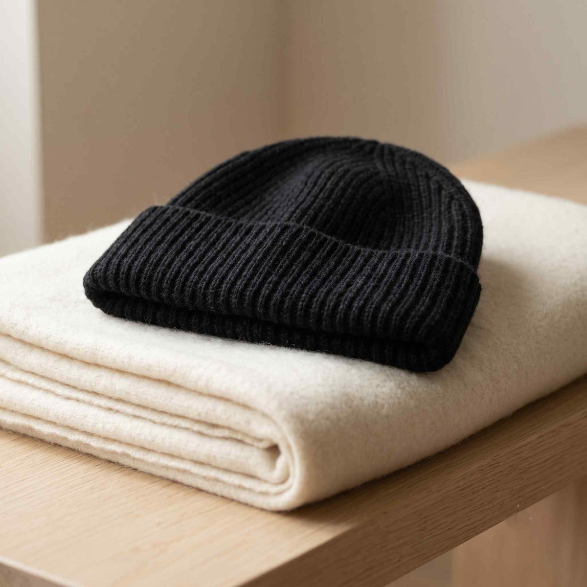 Women's hand-knit cashmere beanie in Deep Onyx - view 2